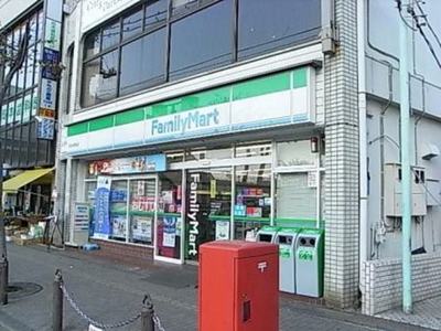 Convenience store. 120m to Family Mart (convenience store)