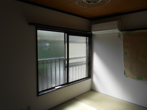 Other room space. Japanese-style room Air conditioning July 2013 replaced.