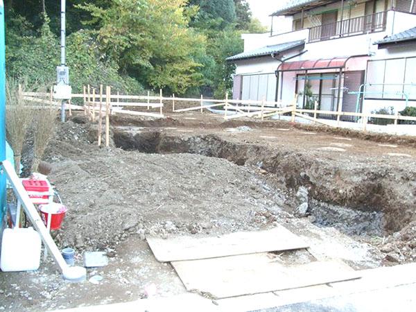 Local appearance photo. Sunny space shine in a bright light from the south