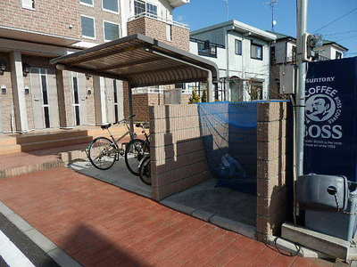 Other common areas. Bicycle-parking space ・ There is garbage area of ​​the site