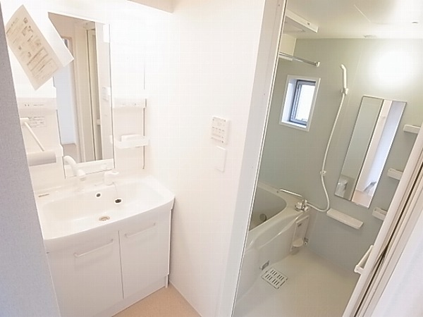 Washroom. Isomorphic property room photo