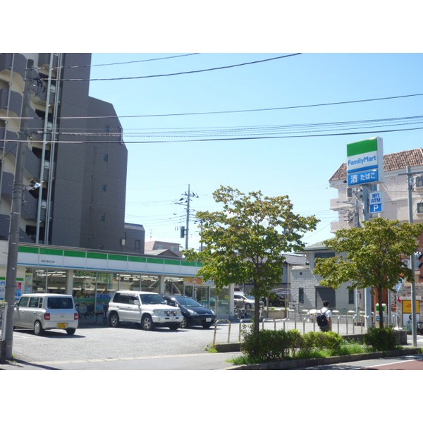 Convenience store. FamilyMart Abiko Station North store up (convenience store) 403m