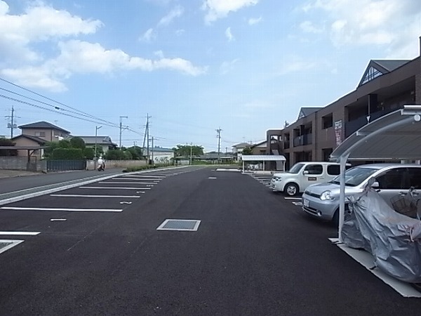 Parking lot