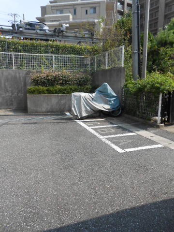 Other common areas. Motorcycle Storage Monthly 2000 yen