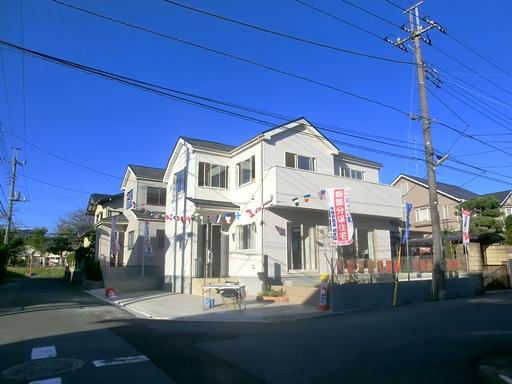 Local appearance photo. Local (11 May 2013) Shooting