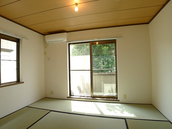 Other room space. Japanese-style room 6 quires