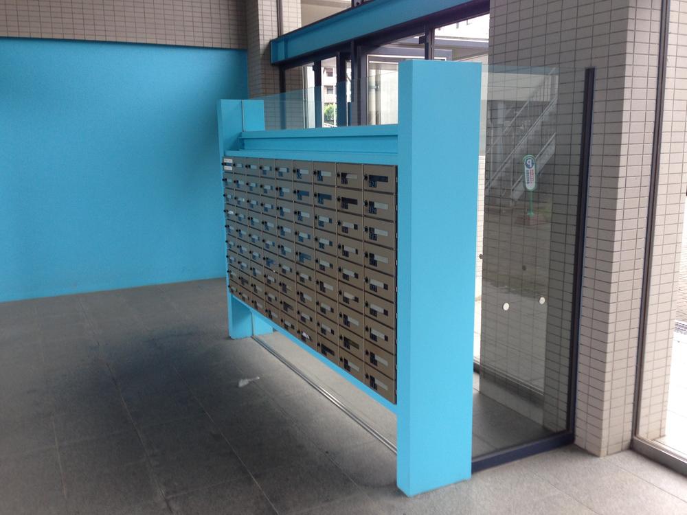 Other common areas. Common area (mailbox)