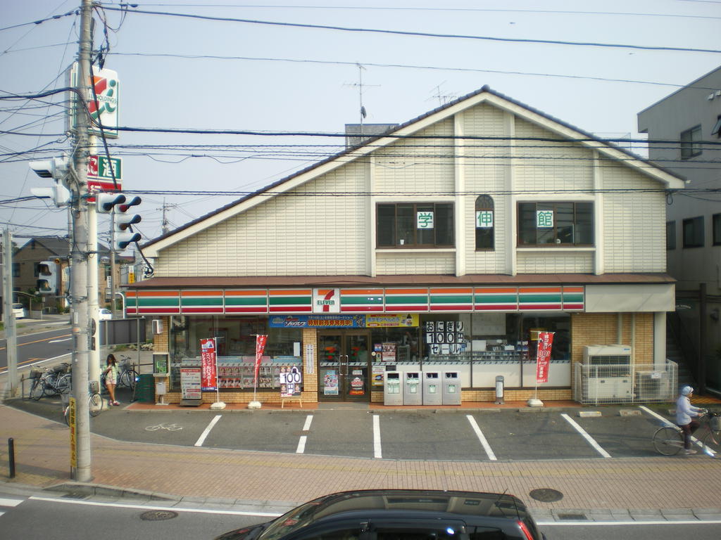 Convenience store. Seven-Eleven Kashiwa Ned store up (convenience store) 938m