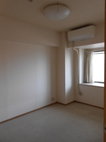 Other room space. Western style room Air Conditioning