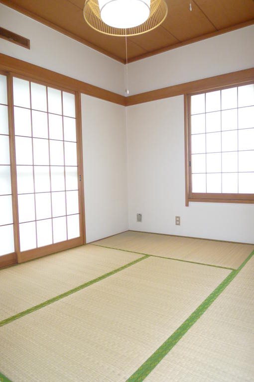 Other room space. Japanese style room