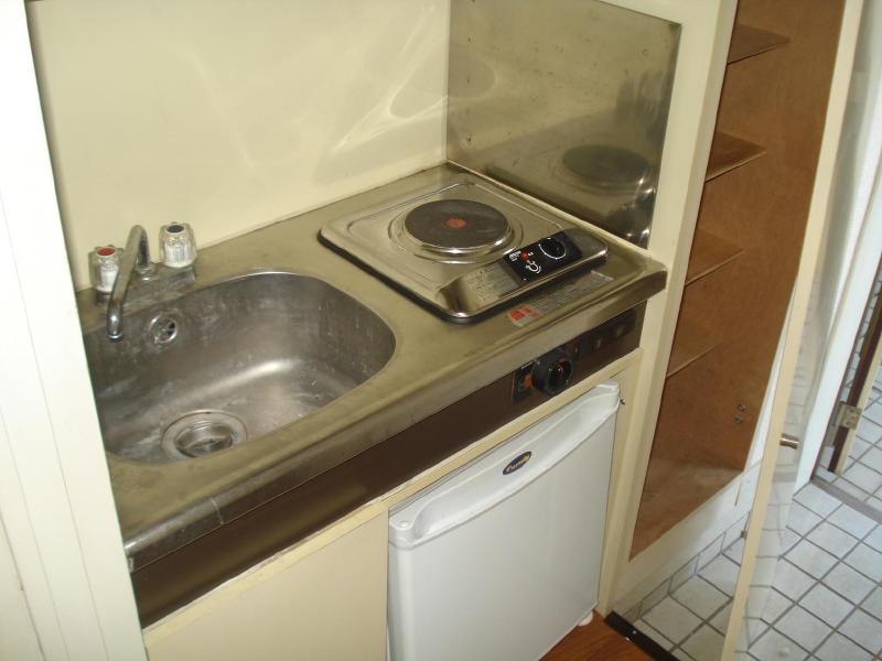 Kitchen. Clean kitchen