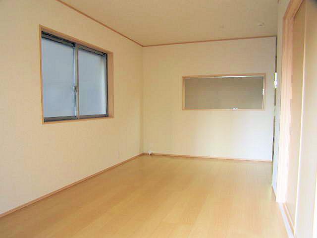 Living. Local (12 May 2013) Shooting