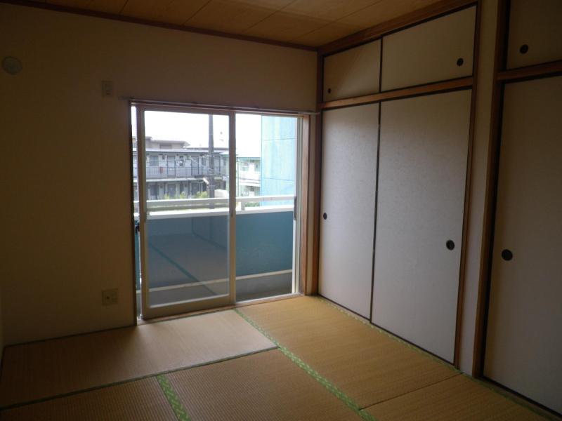 Living and room. A serene Japanese-style