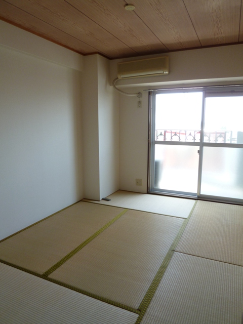 Other room space. Same property ・ For indoor photo of another room