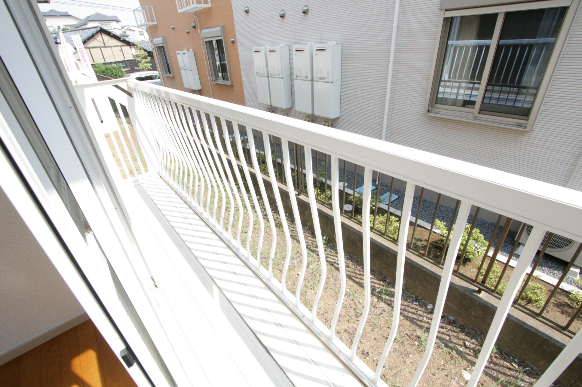 Balcony. It faces between 2