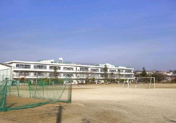Junior high school. Abiko Municipal Kohokudai until junior high school 840m