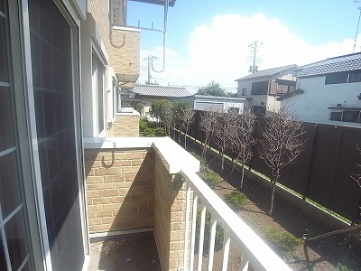 Balcony. It is a veranda.