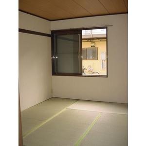 Living and room. Japanese-style room also bright