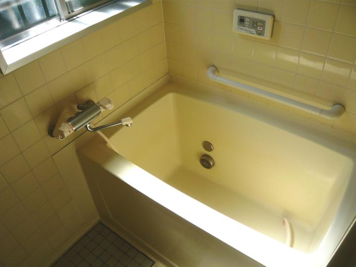 Bathroom. Room (May 2013) Shooting