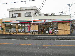 Convenience store. Seven-Eleven Abiko Fusa store up (convenience store) 500m