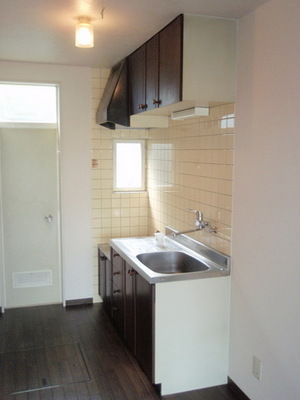 Kitchen. Two-burner stove installation Allowed