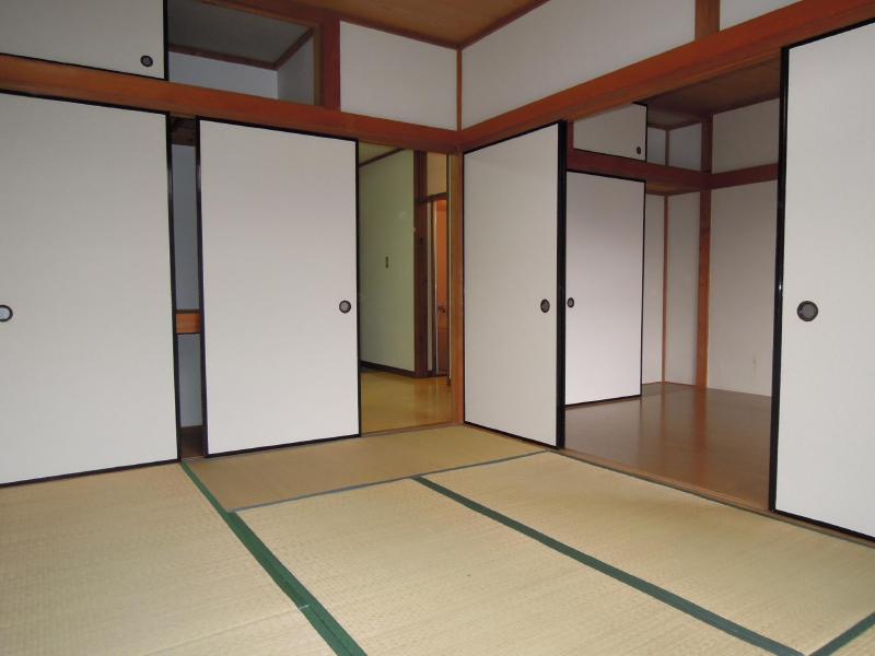 Living and room. It is warmth feel Japanese-style room