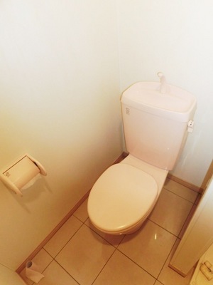 Toilet. Toilet.