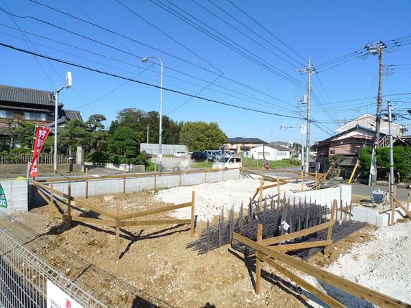 Local appearance photo. Building 2