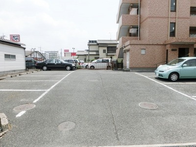 Parking lot. Spacious on-site parking