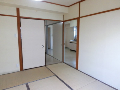 Other room space. There is also Japanese-style room