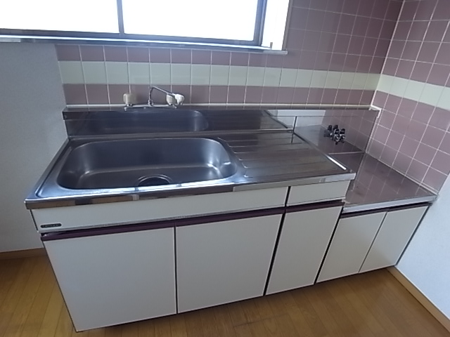 Kitchen. Two-burner stove can be installed ☆ Cooking space is also spacious! !