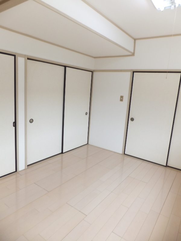 Living and room. 205, Room is a Japanese-style room