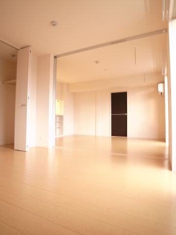 Living and room. Is a wonderful floor plan, which can also be used as a spacious 1LDK ☆