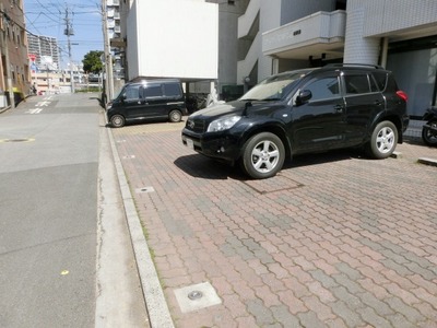 Parking lot. On-site parking