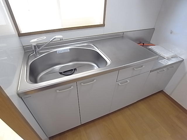 Kitchen. Two-burner stove is installed type of kitchen ☆