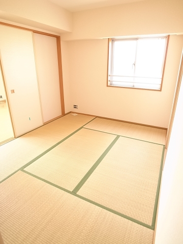 Living and room. It is the room of the mind settle down Japanese-style room ☆