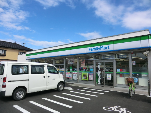 Convenience store. Family Mart Chiba Minami-machi Sanchome store up (convenience store) 401m