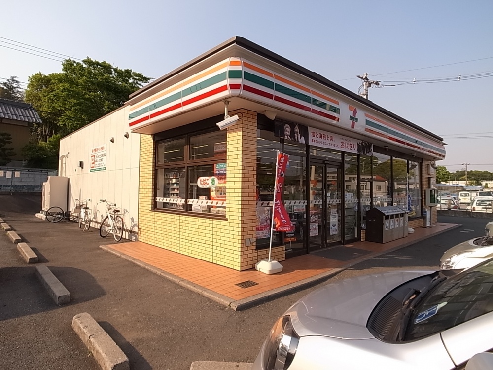 Convenience store. seven Eleven Hoshiguki up (convenience store) 96m