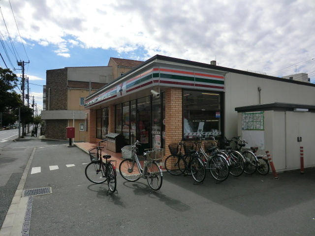 Convenience store. Seven-Eleven Chiba Imai store up (convenience store) 245m