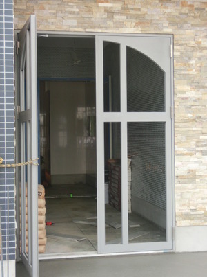 Entrance. With auto lock