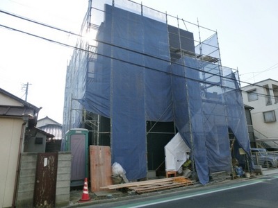 Building appearance. The location of the 14-minute walk from Chiba Station.