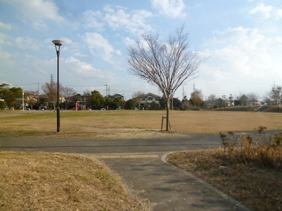 park. Soga field petting 20m to the park (park)