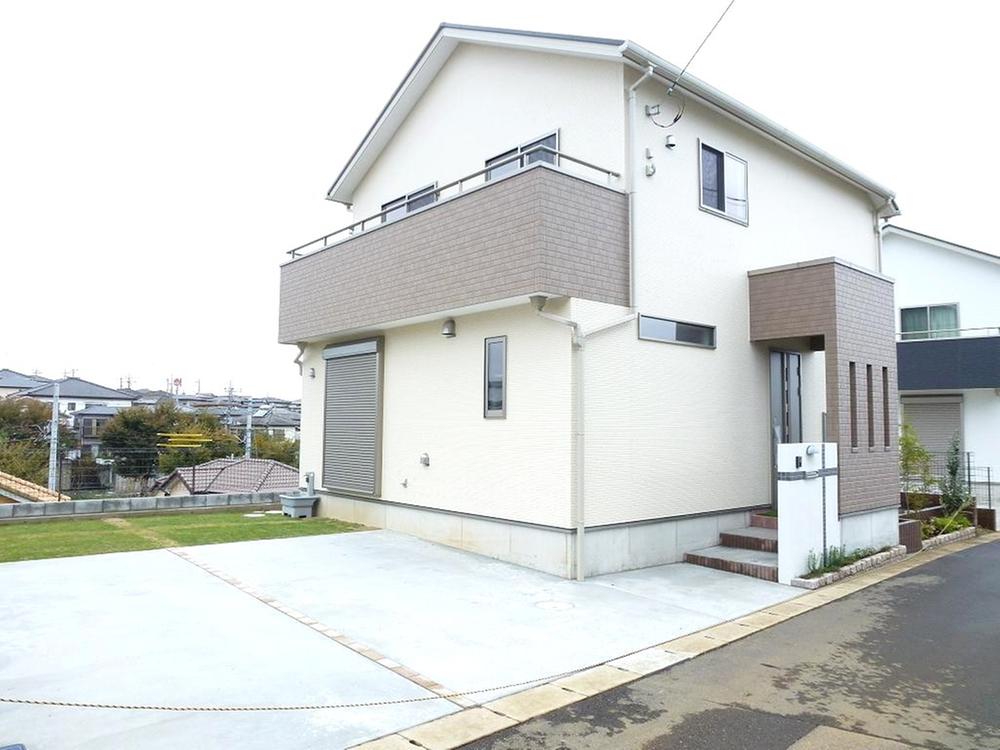 Local appearance photo. Local (11 May 2013) shooting a quiet residential area