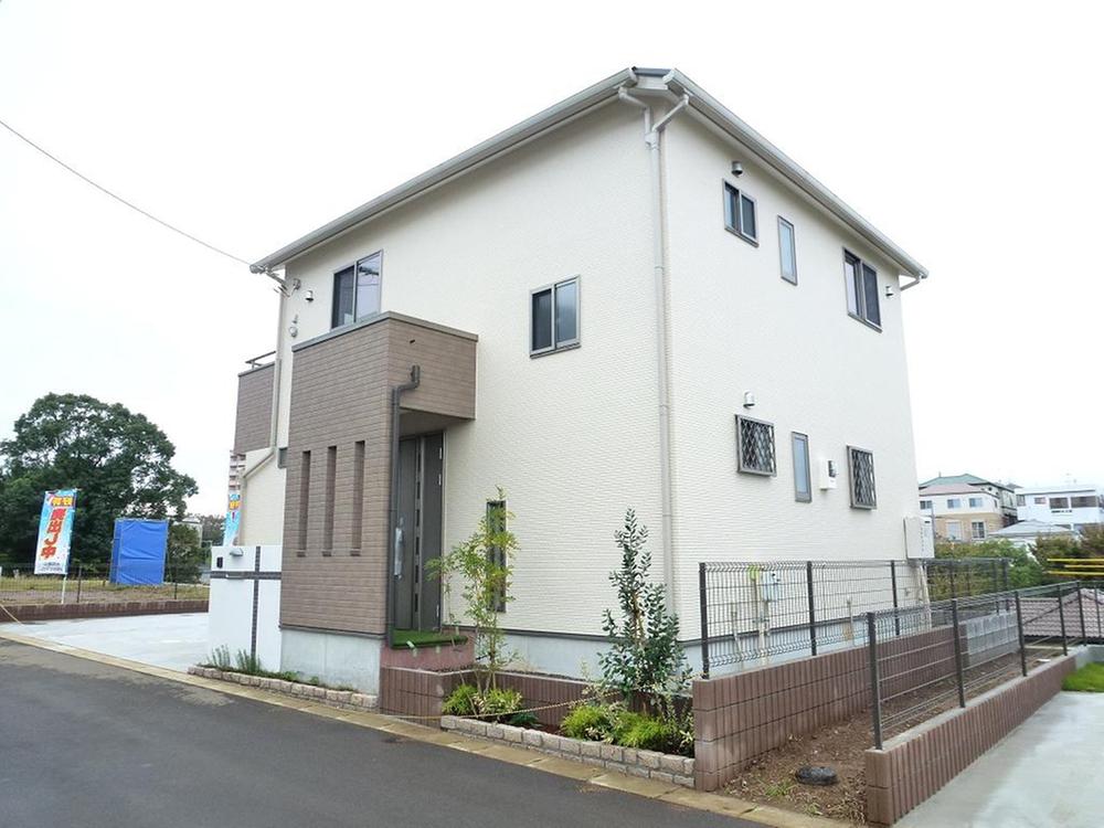 Local photos, including front road