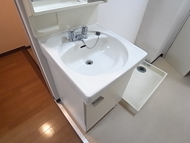 Other. With separate wash basin ☆ 