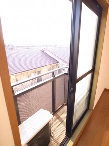 Balcony.  ※ SAMPLE It is a photograph of another in Room.