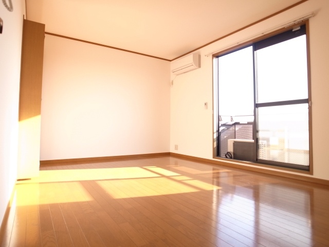 Living and room.  ※ SAMPLE It is a photograph of another in Room.