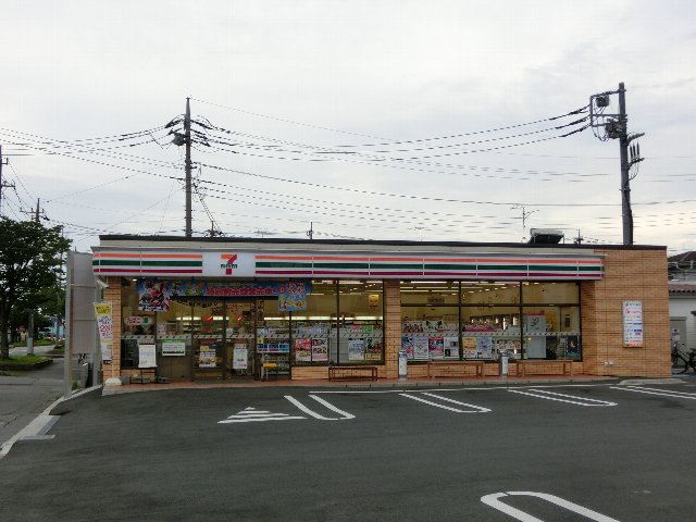 Convenience store. Seven-Eleven, Chiba Prefecture-cho 2-chome up (convenience store) 147m