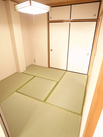 Living and room. Mind is calm Japanese-style rooms ☆