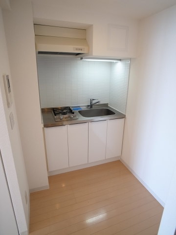 Kitchen.  ※ It is a photograph of another room.